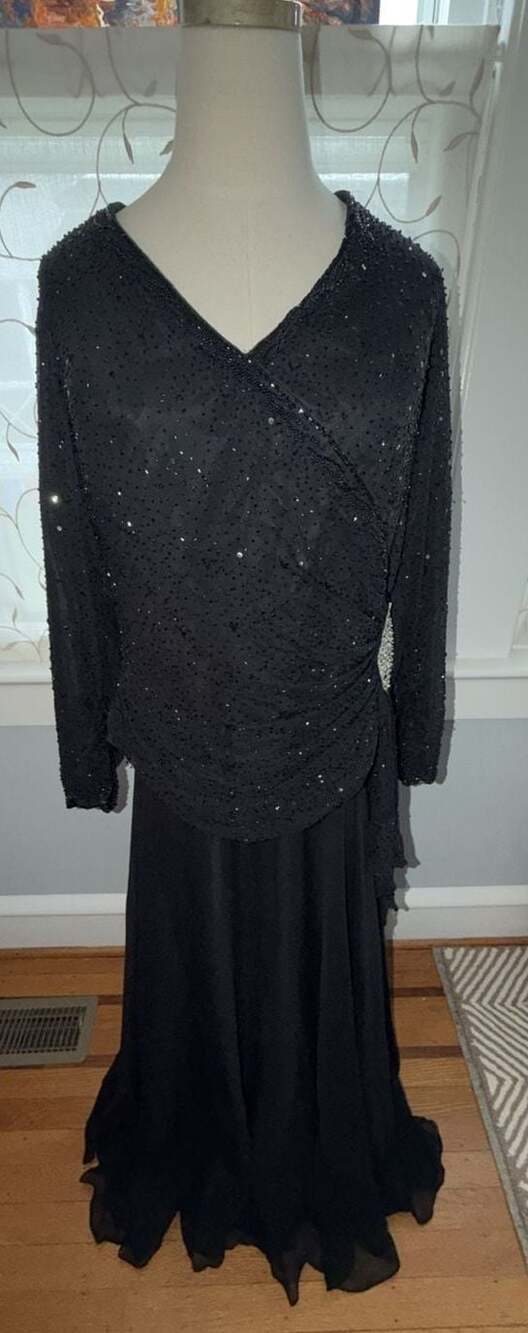 Jovani Women's Black Beaded Silk Long Sleeve Evening Gown Size 22